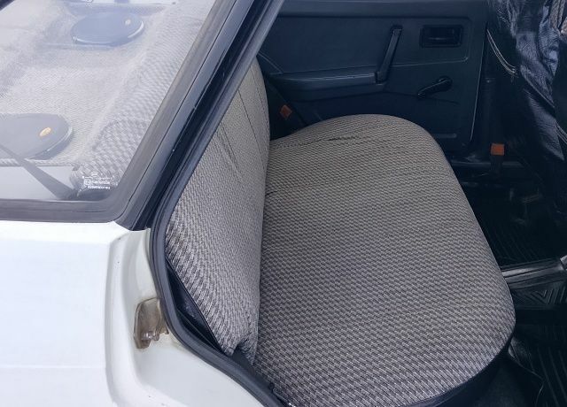 Белый ВАЗ 21093, объемом двигателя 1.5 л и пробегом 160 тыс. км за 1100 $, фото 11 на Automoto.ua