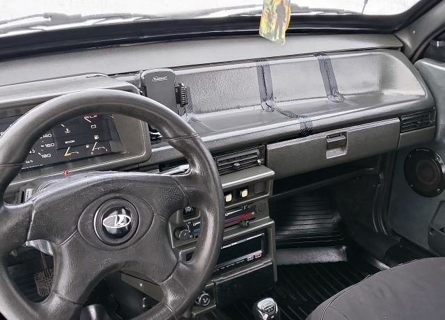 Белый ВАЗ 21093, объемом двигателя 1.5 л и пробегом 160 тыс. км за 1100 $, фото 18 на Automoto.ua