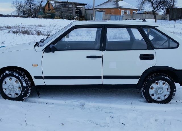 Белый ВАЗ 21093, объемом двигателя 1.5 л и пробегом 160 тыс. км за 1100 $, фото 7 на Automoto.ua