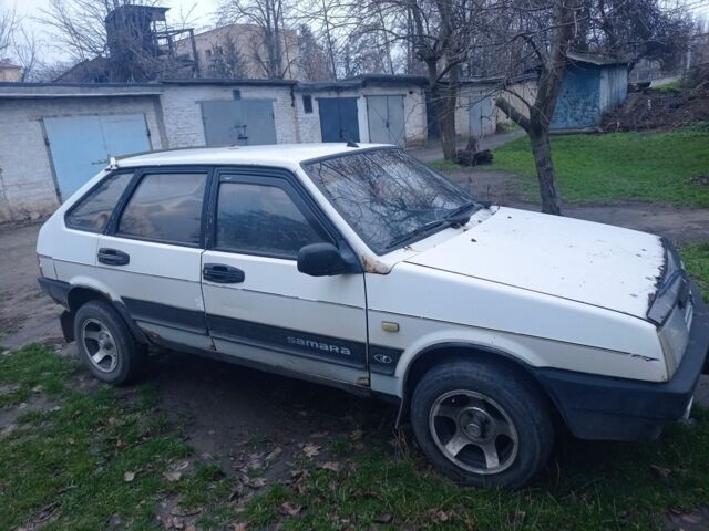 Белый ВАЗ 21093, объемом двигателя 1.5 л и пробегом 753 тыс. км за 946 $, фото 1 на Automoto.ua