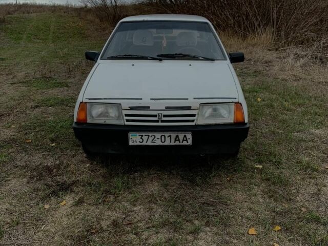 Белый ВАЗ 21093, объемом двигателя 1.5 л и пробегом 100 тыс. км за 833 $, фото 1 на Automoto.ua