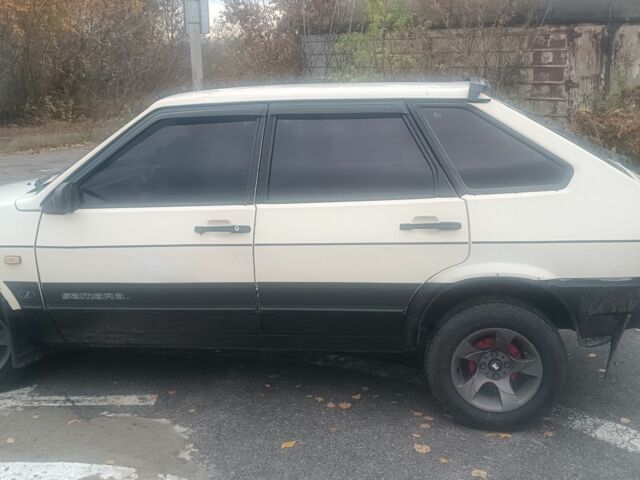 Белый ВАЗ 21093, объемом двигателя 1.5 л и пробегом 44 тыс. км за 1188 $, фото 4 на Automoto.ua