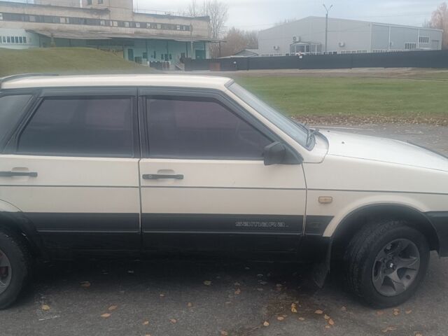 Белый ВАЗ 21093, объемом двигателя 1.5 л и пробегом 44 тыс. км за 1188 $, фото 1 на Automoto.ua