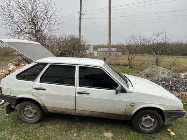 Белый ВАЗ 21093, объемом двигателя 1.5 л и пробегом 270 тыс. км за 762 $, фото 2 на Automoto.ua