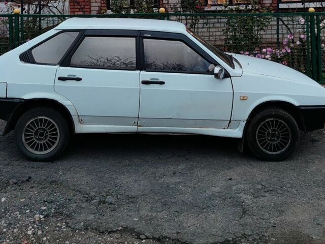 Белый ВАЗ 21093, объемом двигателя 1.5 л и пробегом 57 тыс. км за 1100 $, фото 3 на Automoto.ua
