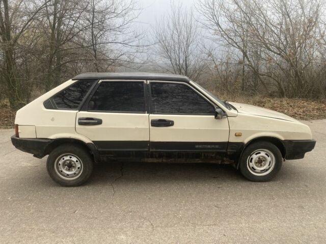 Бежевый ВАЗ 21093, объемом двигателя 1.3 л и пробегом 1000 тыс. км за 850 $, фото 2 на Automoto.ua