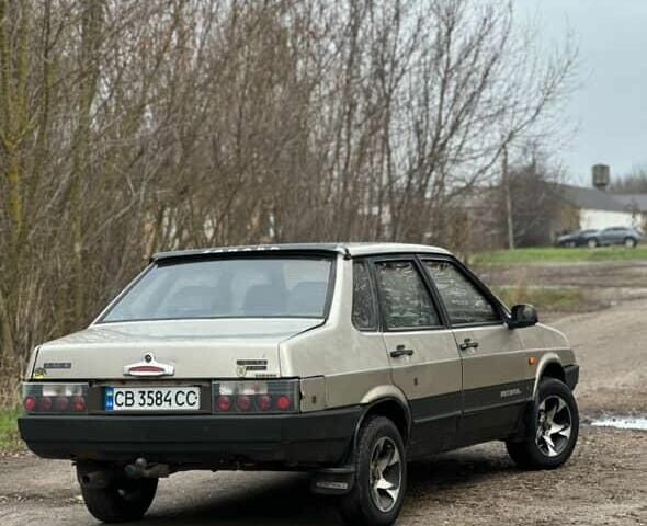 Бежевый ВАЗ 21093, объемом двигателя 2 л и пробегом 350 тыс. км за 1250 $, фото 6 на Automoto.ua