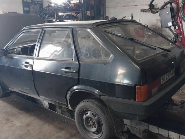 Черный ВАЗ 21093, объемом двигателя 1.3 л и пробегом 200 тыс. км за 558 $, фото 4 на Automoto.ua