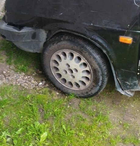 Черный ВАЗ 21093, объемом двигателя 1 л и пробегом 181 тыс. км за 350 $, фото 1 на Automoto.ua