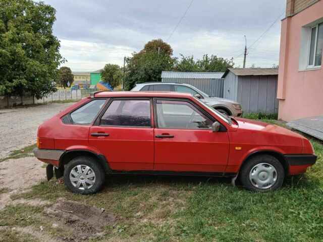 Красный ВАЗ 21093, объемом двигателя 1.3 л и пробегом 150 тыс. км за 1500 $, фото 3 на Automoto.ua