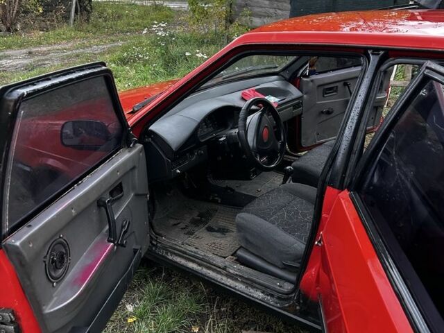 ВАЗ 21093 1990 в Житомире на Automoto.ua Красный ВАЗ 21093, объемом двигателя 1.5 л и пробегом 200 тыс. км за 553 $, фото 8 на Automoto.ua