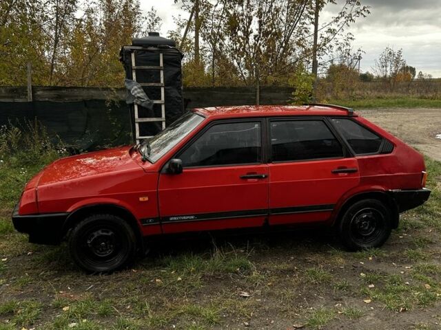 ВАЗ 21093 1990 в Житомире на Automoto.ua Красный ВАЗ 21093, объемом двигателя 1.5 л и пробегом 200 тыс. км за 553 $, фото 1 на Automoto.ua