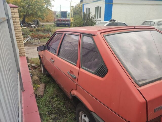 Червоний ВАЗ 21093, об'ємом двигуна 1.5 л та пробігом 230 тис. км за 428 $, фото 2 на Automoto.ua