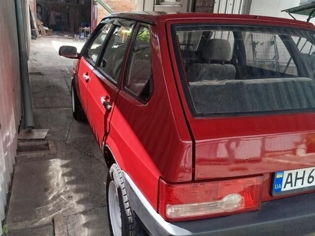 Красный ВАЗ 21093, объемом двигателя 1.5 л и пробегом 200 тыс. км за 1812 $, фото 7 на Automoto.ua
