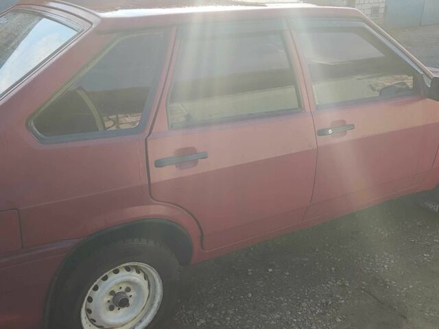 Красный ВАЗ 21093, объемом двигателя 1.5 л и пробегом 467 тыс. км за 950 $, фото 2 на Automoto.ua