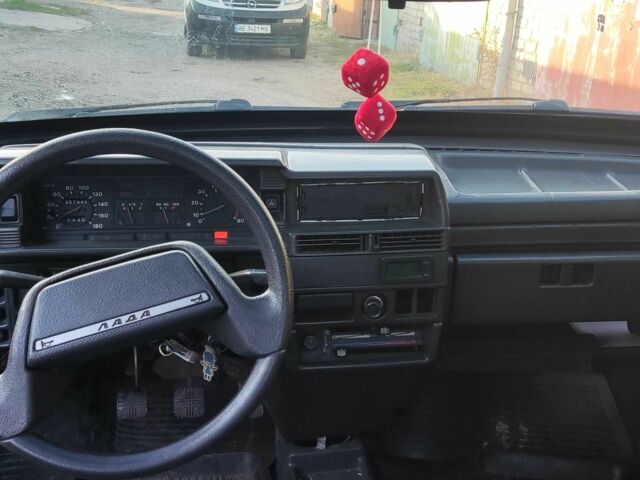 Красный ВАЗ 21093, объемом двигателя 1.5 л и пробегом 467 тыс. км за 950 $, фото 5 на Automoto.ua