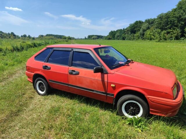 Красный ВАЗ 21093, объемом двигателя 1.5 л и пробегом 99 тыс. км за 800 $, фото 1 на Automoto.ua