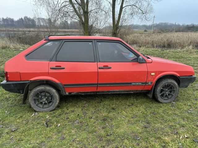 Красный ВАЗ 21093, объемом двигателя 1.5 л и пробегом 60 тыс. км за 950 $, фото 2 на Automoto.ua