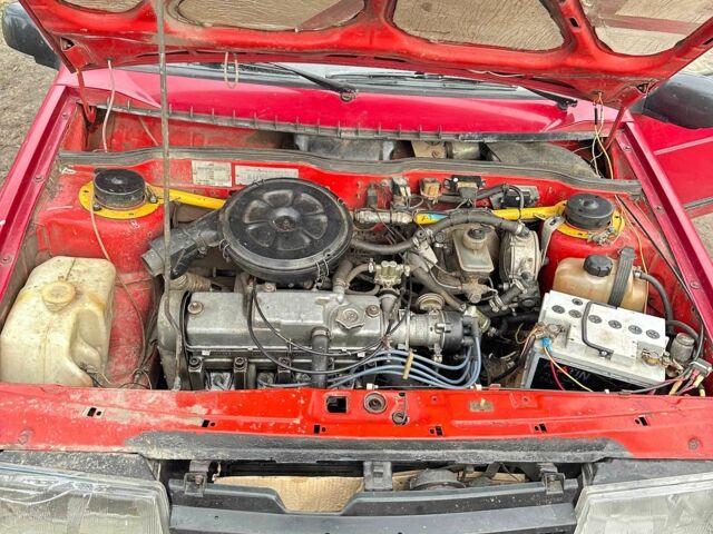 Красный ВАЗ 21093, объемом двигателя 1.5 л и пробегом 50 тыс. км за 1150 $, фото 5 на Automoto.ua