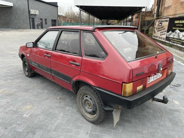 Красный ВАЗ 21093, объемом двигателя 1.5 л и пробегом 200 тыс. км за 950 $, фото 4 на Automoto.ua