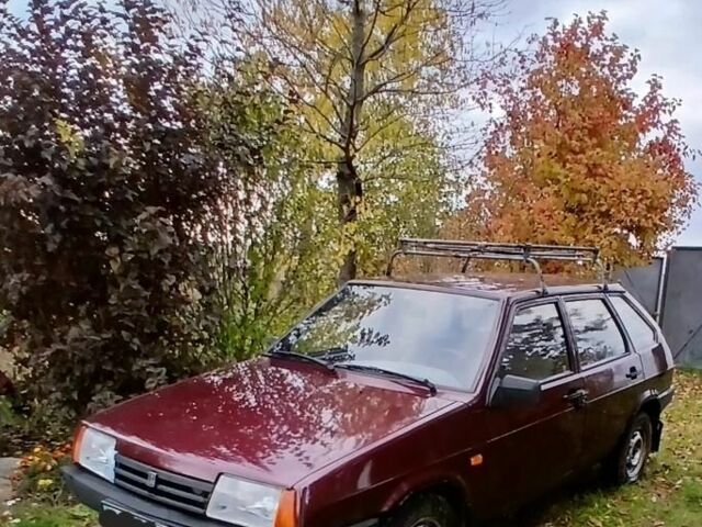 ВАЗ 21093 2007 в Луцке на Automoto.ua Красный ВАЗ 21093, объемом двигателя 0 л и пробегом 53 тыс. км за 2500 $, фото 1 на Automoto.ua