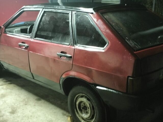 Красный ВАЗ 21093, объемом двигателя 1.5 л и пробегом 23 тыс. км за 412 $, фото 3 на Automoto.ua