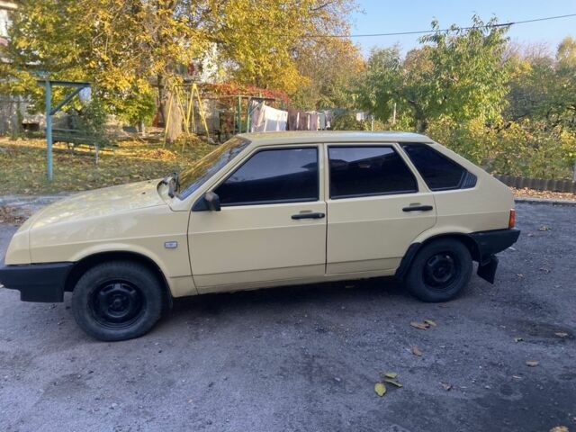 Желтый ВАЗ 21093, объемом двигателя 1.5 л и пробегом 2 тыс. км за 1650 $, фото 1 на Automoto.ua