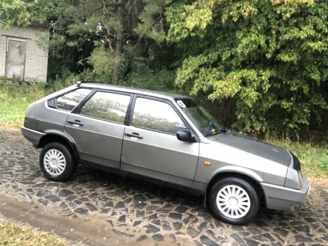 Серый ВАЗ 21093, объемом двигателя 1.5 л и пробегом 350 тыс. км за 780 $, фото 4 на Automoto.ua