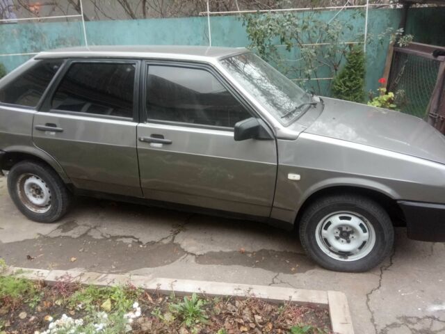 Серый ВАЗ 21093, объемом двигателя 1 л и пробегом 100 тыс. км за 800 $, фото 3 на Automoto.ua