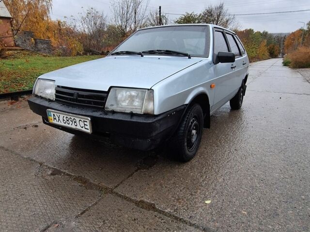 Серый ВАЗ 21093, объемом двигателя 1.5 л и пробегом 300 тыс. км за 1500 $, фото 2 на Automoto.ua