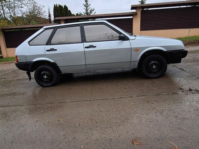 Серый ВАЗ 21093, объемом двигателя 1.5 л и пробегом 300 тыс. км за 1500 $, фото 3 на Automoto.ua