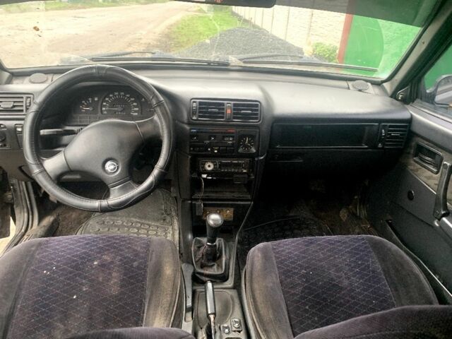 Серый ВАЗ 21093, объемом двигателя 1.5 л и пробегом 250 тыс. км за 850 $, фото 3 на Automoto.ua