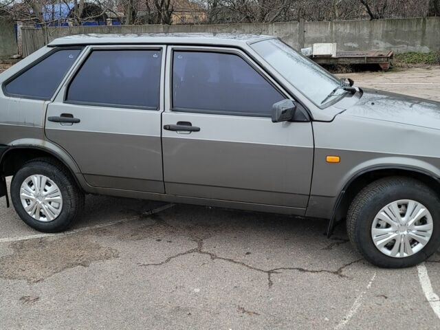 Серый ВАЗ 21093, объемом двигателя 1.5 л и пробегом 100 тыс. км за 800 $, фото 6 на Automoto.ua