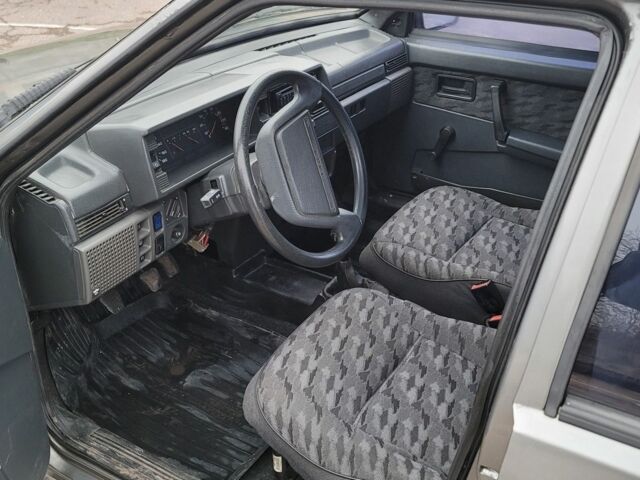 Серый ВАЗ 21093, объемом двигателя 1.5 л и пробегом 100 тыс. км за 800 $, фото 13 на Automoto.ua