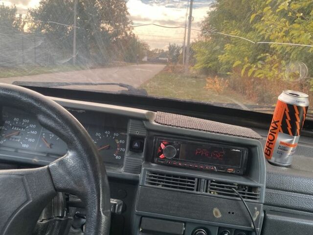 Серый ВАЗ 21093, объемом двигателя 1.5 л и пробегом 237 тыс. км за 1131 $, фото 7 на Automoto.ua