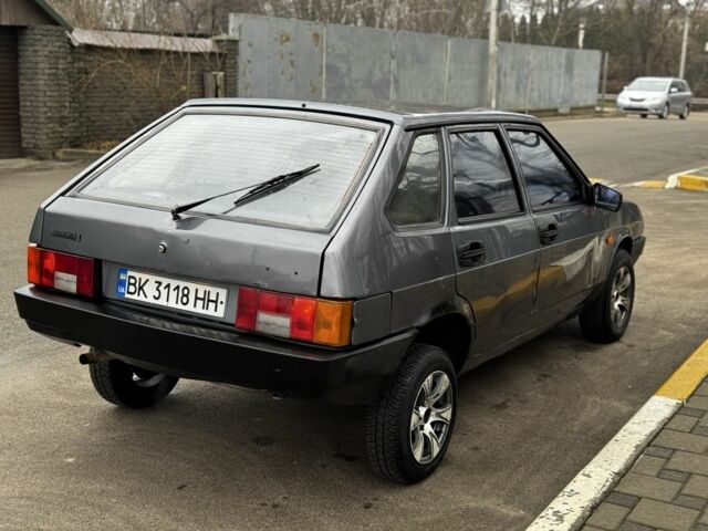 Серый ВАЗ 21093, объемом двигателя 1.5 л и пробегом 203 тыс. км за 1250 $, фото 3 на Automoto.ua