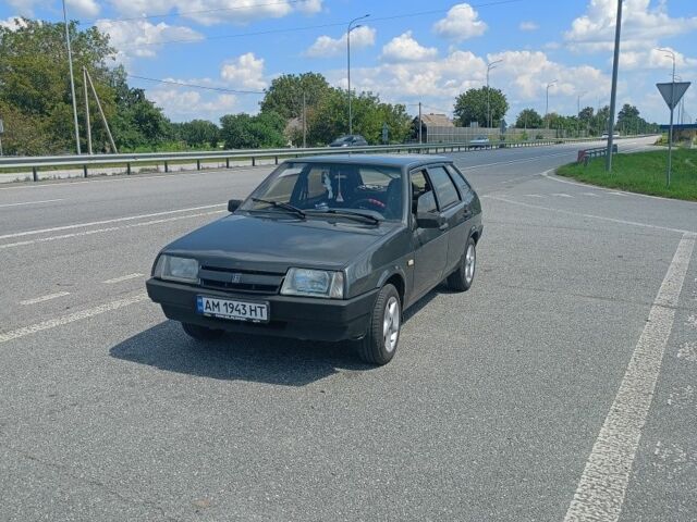 ВАЗ 21093 2006 в Новорад-Волынском на Automoto.ua Серый ВАЗ 21093, объемом двигателя 1.5 л и пробегом 238 тыс. км за 1800 $, фото 1 на Automoto.ua