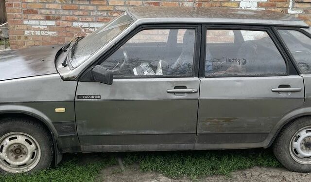 Серый ВАЗ 21093, объемом двигателя 1.5 л и пробегом 3 тыс. км за 500 $, фото 1 на Automoto.ua