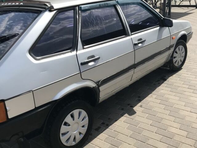 Серый ВАЗ 21093, объемом двигателя 1.5 л и пробегом 358 тыс. км за 1100 $, фото 1 на Automoto.ua