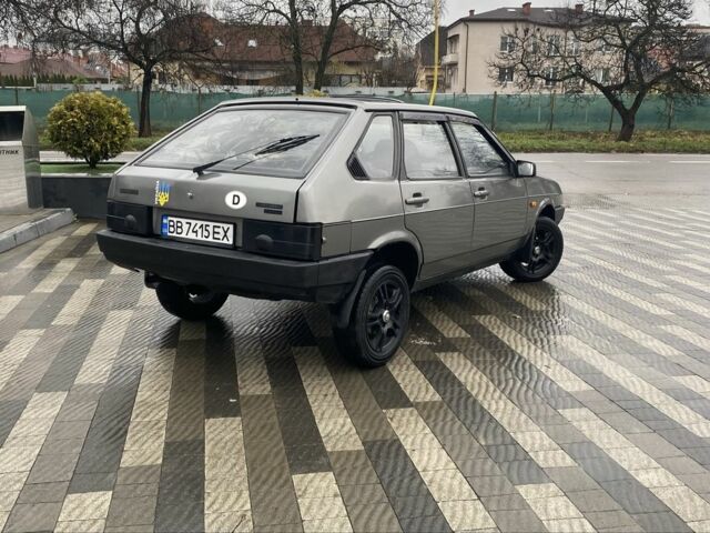 Серый ВАЗ 21093, объемом двигателя 1.5 л и пробегом 300 тыс. км за 600 $, фото 3 на Automoto.ua