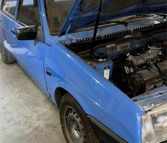 Синий ВАЗ 21093, объемом двигателя 1.5 л и пробегом 140 тыс. км за 2000 $, фото 1 на Automoto.ua