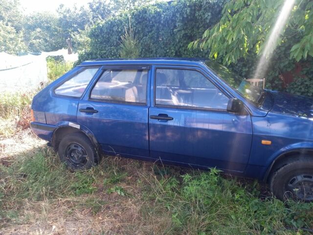 Синий ВАЗ 21093, объемом двигателя 1.5 л и пробегом 50 тыс. км за 1400 $, фото 3 на Automoto.ua