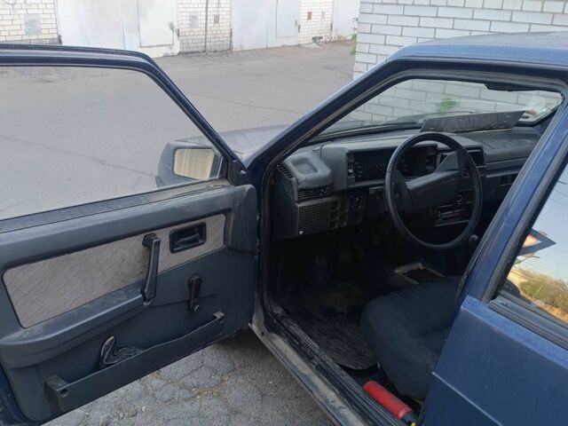 ВАЗ 21093 2004 в Киеве на Automoto.ua Синий ВАЗ 21093, объемом двигателя 1.5 л и пробегом 130 тыс. км за 1430 $, фото 3 на Automoto.ua