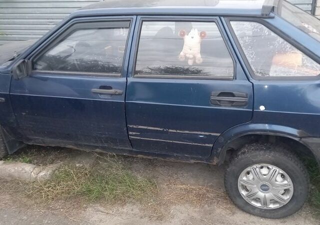 Синий ВАЗ 21093, объемом двигателя 1.5 л и пробегом 142 тыс. км за 600 $, фото 1 на Automoto.ua