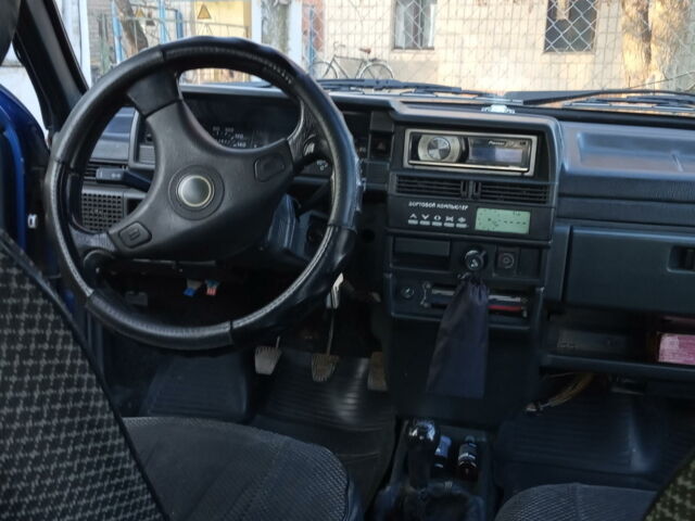 Синий ВАЗ 21093, объемом двигателя 1.5 л и пробегом 200 тыс. км за 2900 $, фото 4 на Automoto.ua