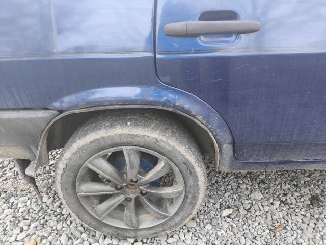 Синий ВАЗ 21093, объемом двигателя 1.5 л и пробегом 200 тыс. км за 1200 $, фото 4 на Automoto.ua