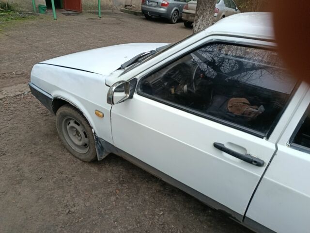 Белый ВАЗ 21099, объемом двигателя 1.3 л и пробегом 80 тыс. км за 1500 $, фото 3 на Automoto.ua