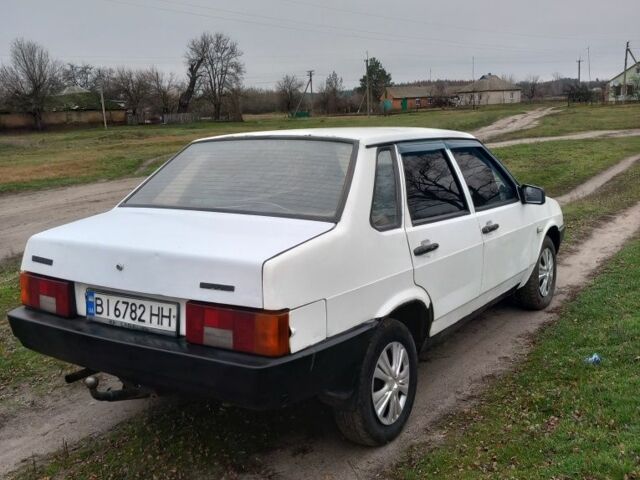 Белый ВАЗ 21099, объемом двигателя 1.5 л и пробегом 111 тыс. км за 1150 $, фото 4 на Automoto.ua