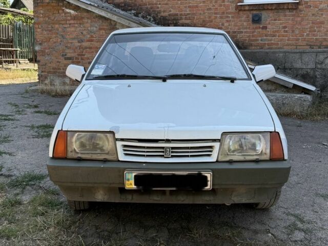 Белый ВАЗ 21099, объемом двигателя 0 л и пробегом 29 тыс. км за 1300 $, фото 3 на Automoto.ua
