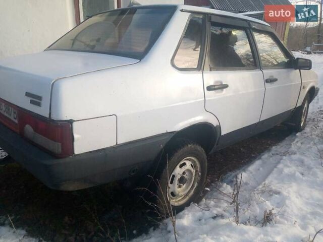 Білий ВАЗ 21099, об'ємом двигуна 1.5 л та пробігом 300 тис. км за 750 $, фото 1 на Automoto.ua